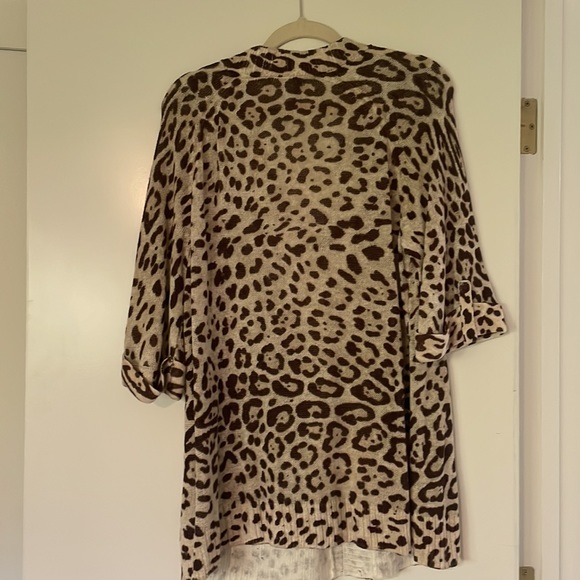 Chicos size 2 leopard 🐆 print cardigan - Picture 6 of 6